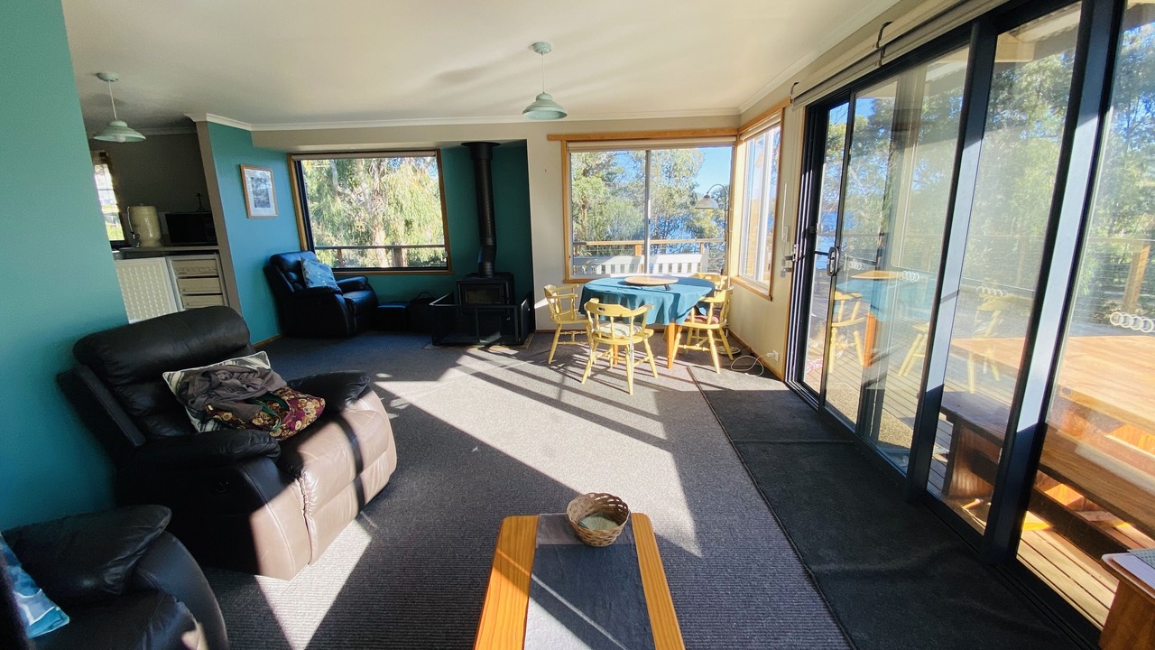 Photo of Livingroom in Lunawanna