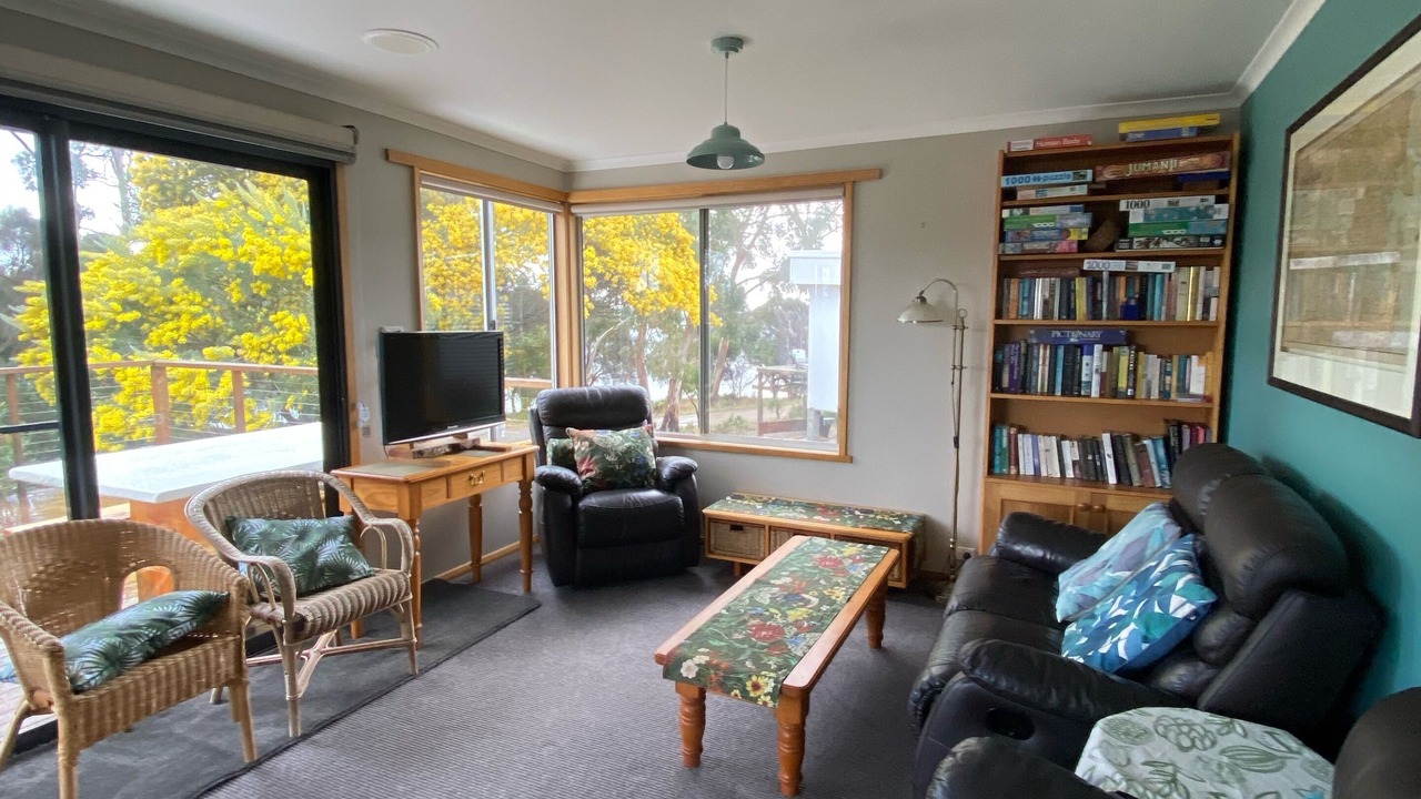 Photo of Livingroom in Lunawanna