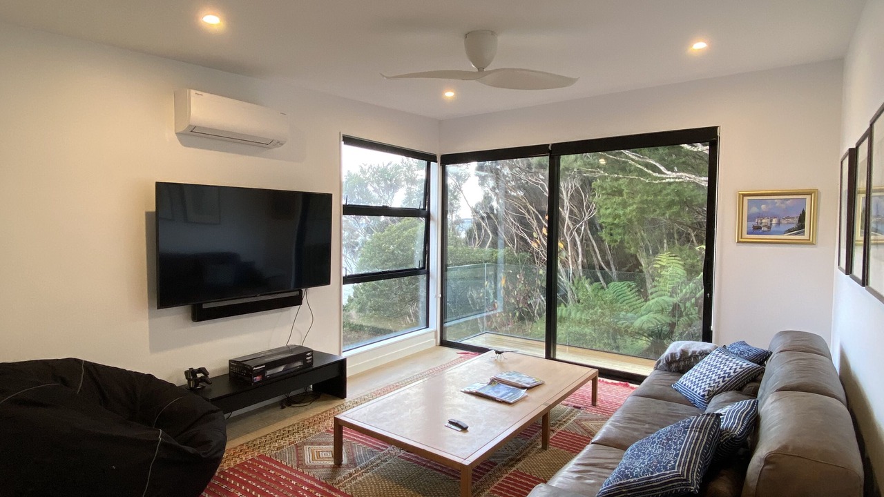Photo of Livingroom in Russell