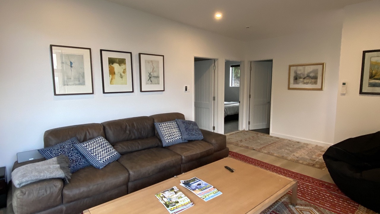 Photo of Livingroom in Russell