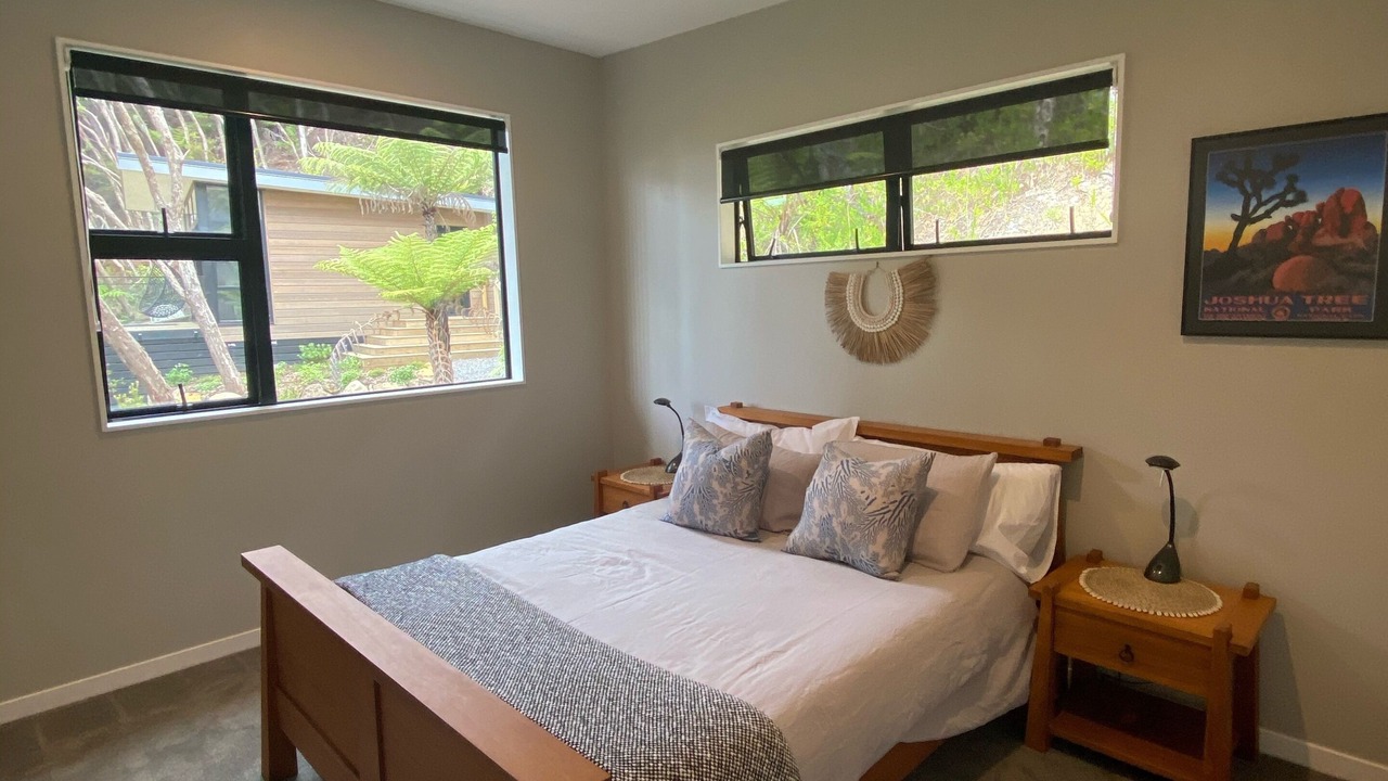 Photo of Bedroom in Russell