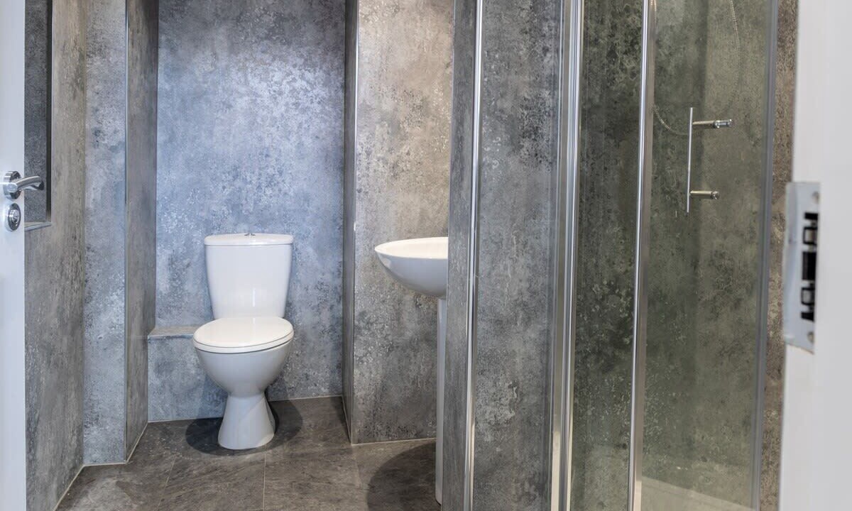 Photo of Bathroom in City Centre Glasgow