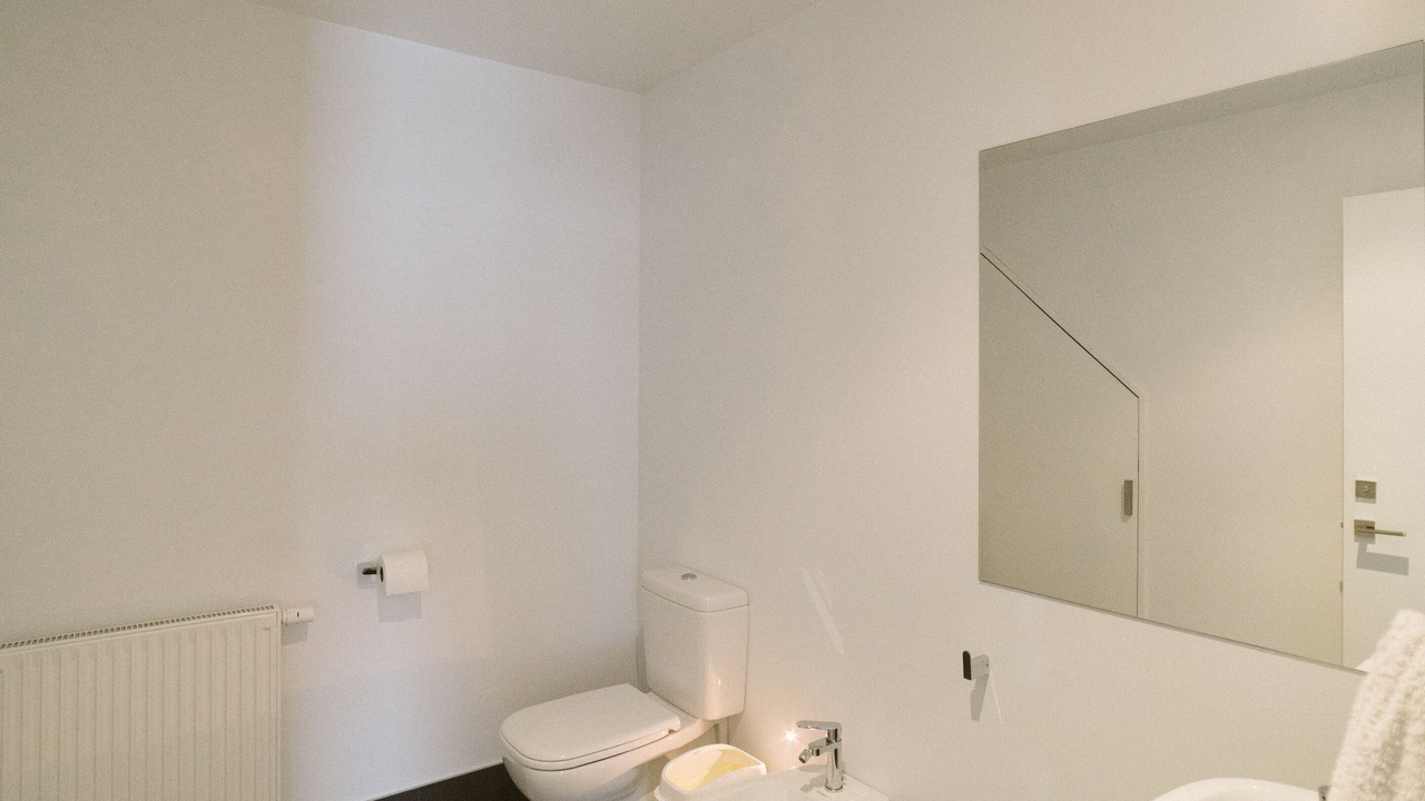 Photo of Bathroom in Diamond Harbour