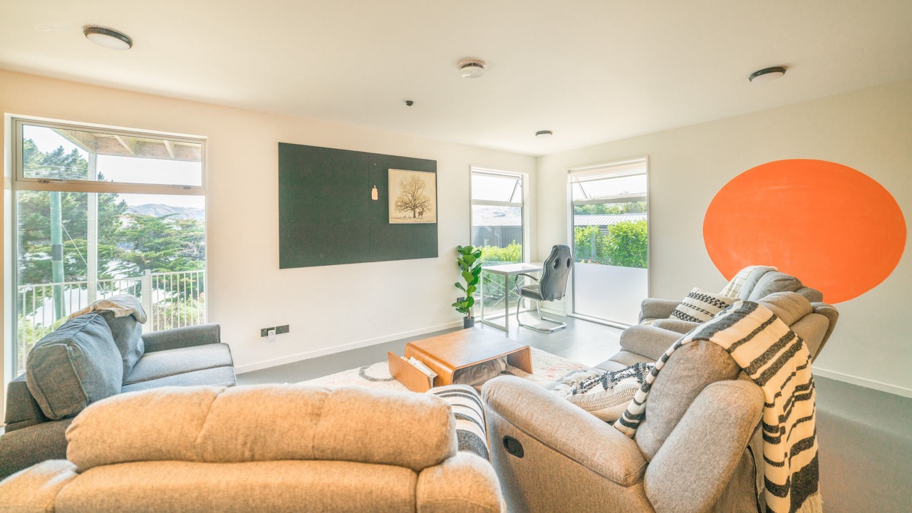 Photo of Livingroom in Diamond Harbour