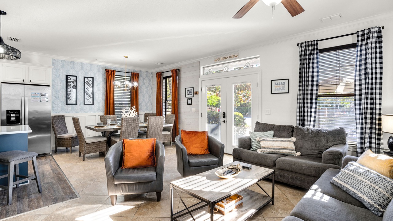 Photo of Livingroom in Villages of Crystal Beach