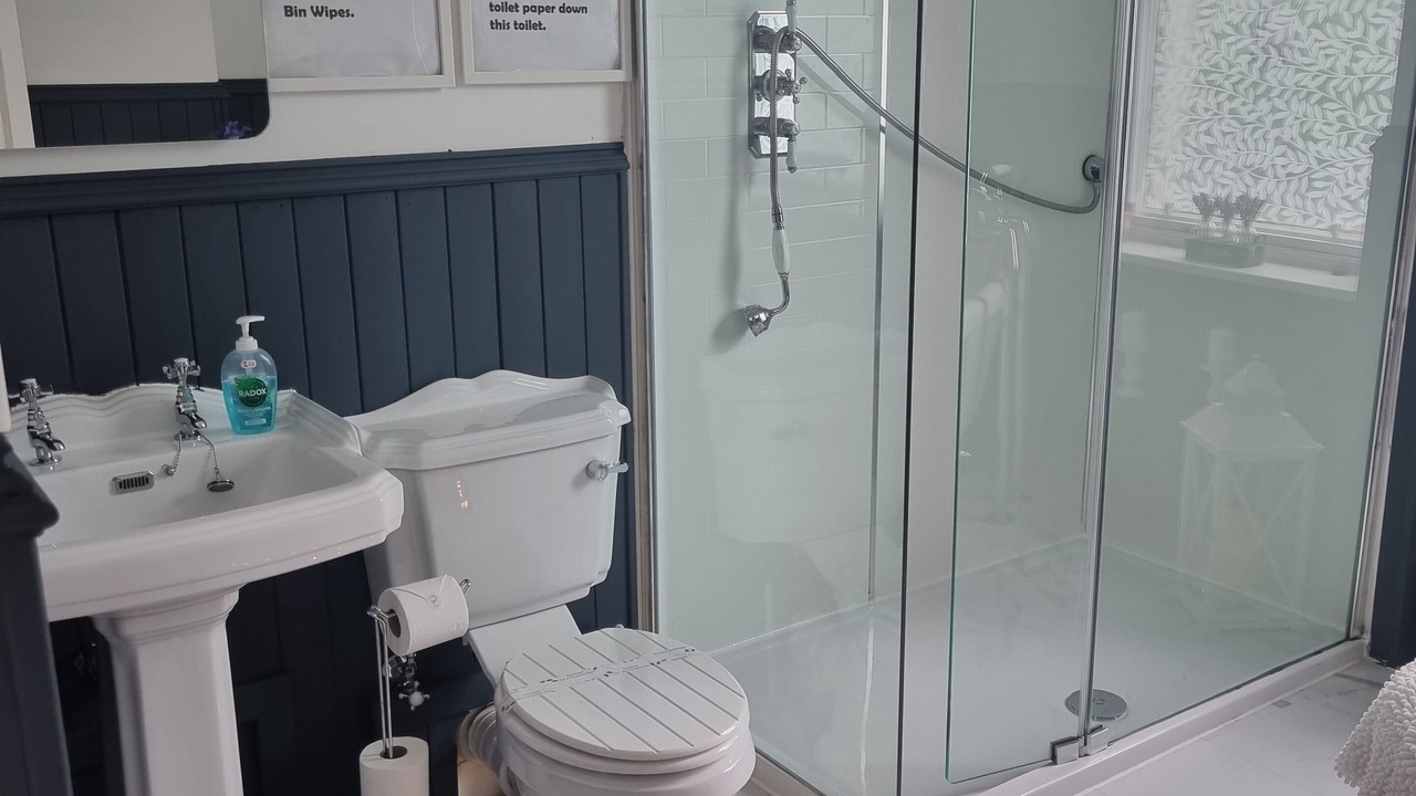 Photo of Bathroom in Auchtermuchty