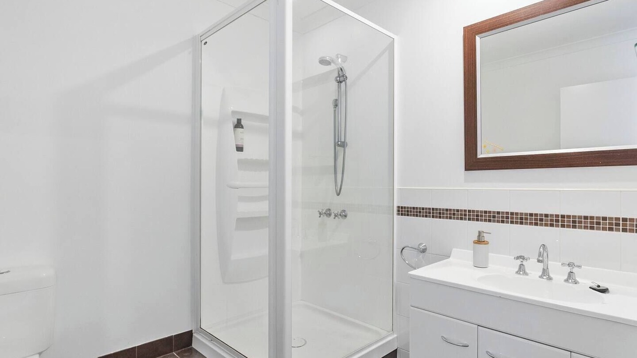 Photo of Bathroom in Lindisfarne