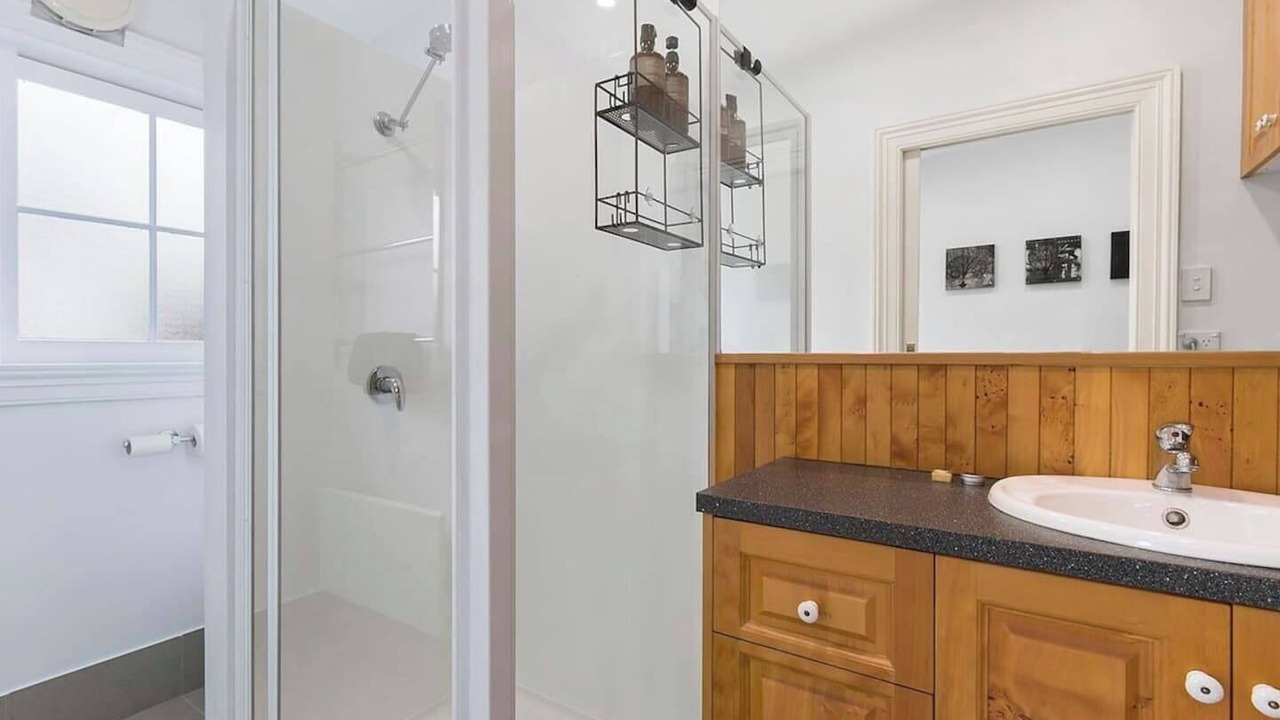 Photo of Bathroom in Battery Point