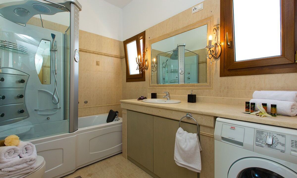 Photo of Bathroom in Achlades