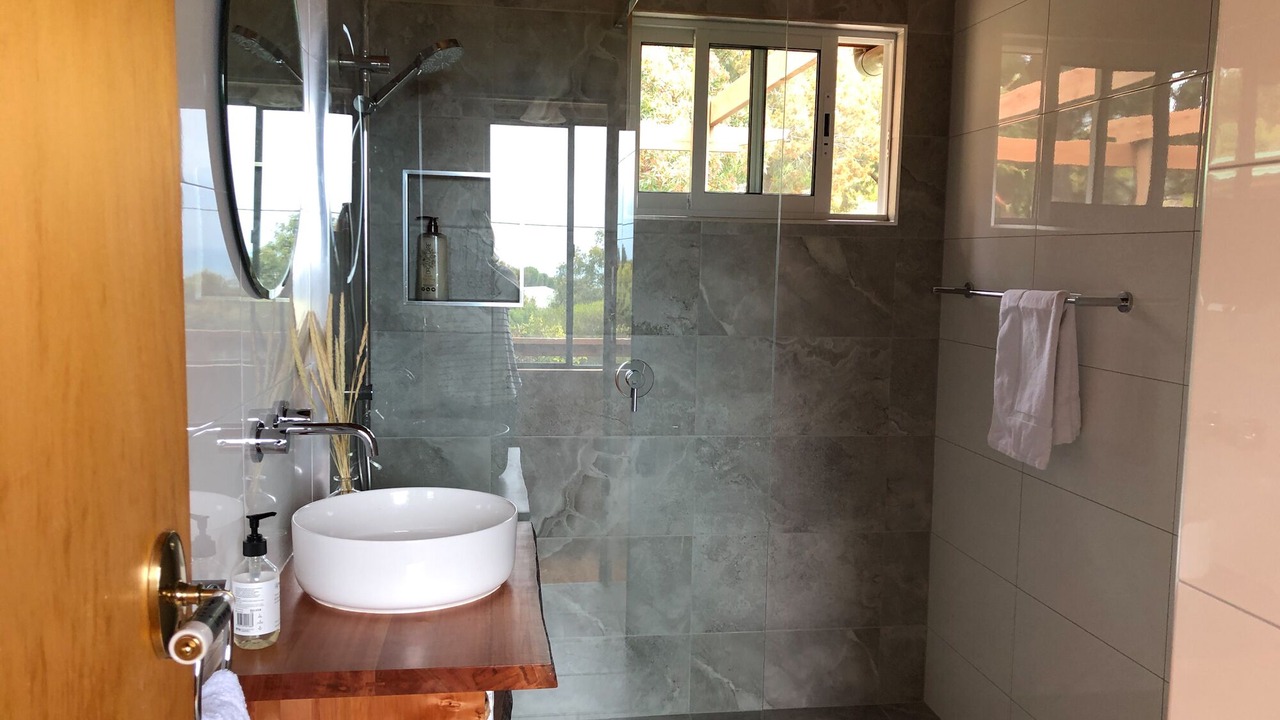 Photo of Bathroom in Binalong Bay