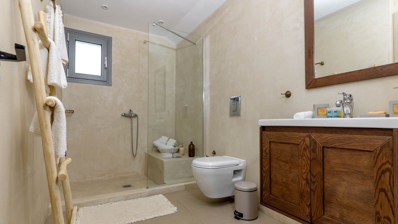 Photo of Bathroom in Kolaitis