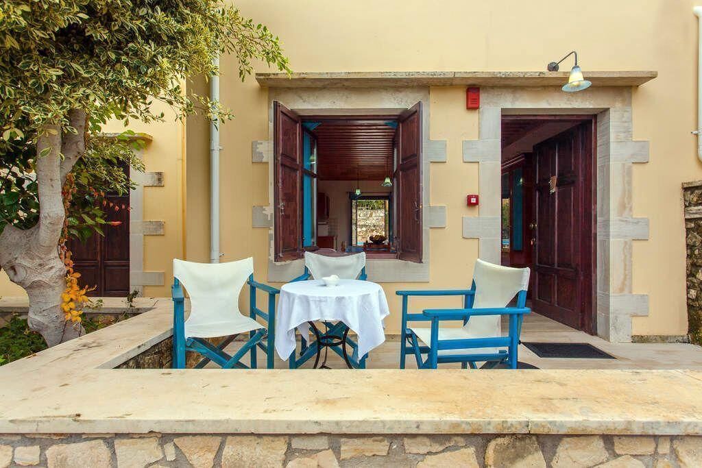 Photo of Outdoor in Douliana