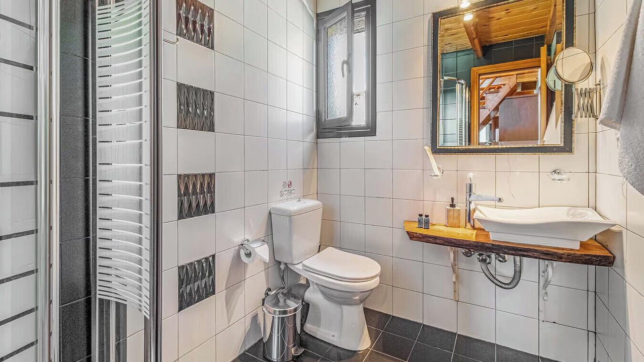 Photo of Bathroom in Marantochori