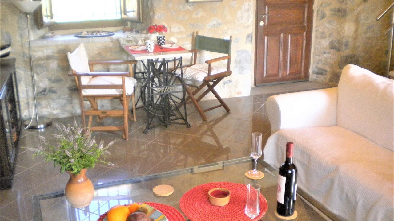 Photo of Livingroom in Fokiano