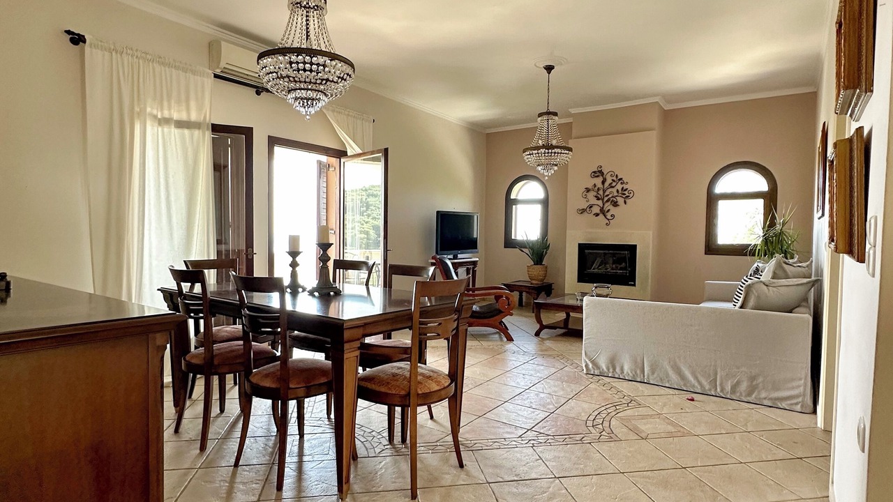 Photo of Livingroom in Parga