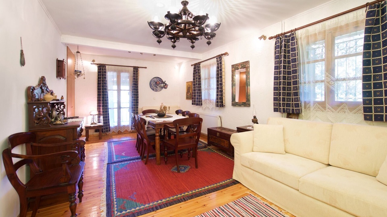 Photo of Livingroom in Mazarakata