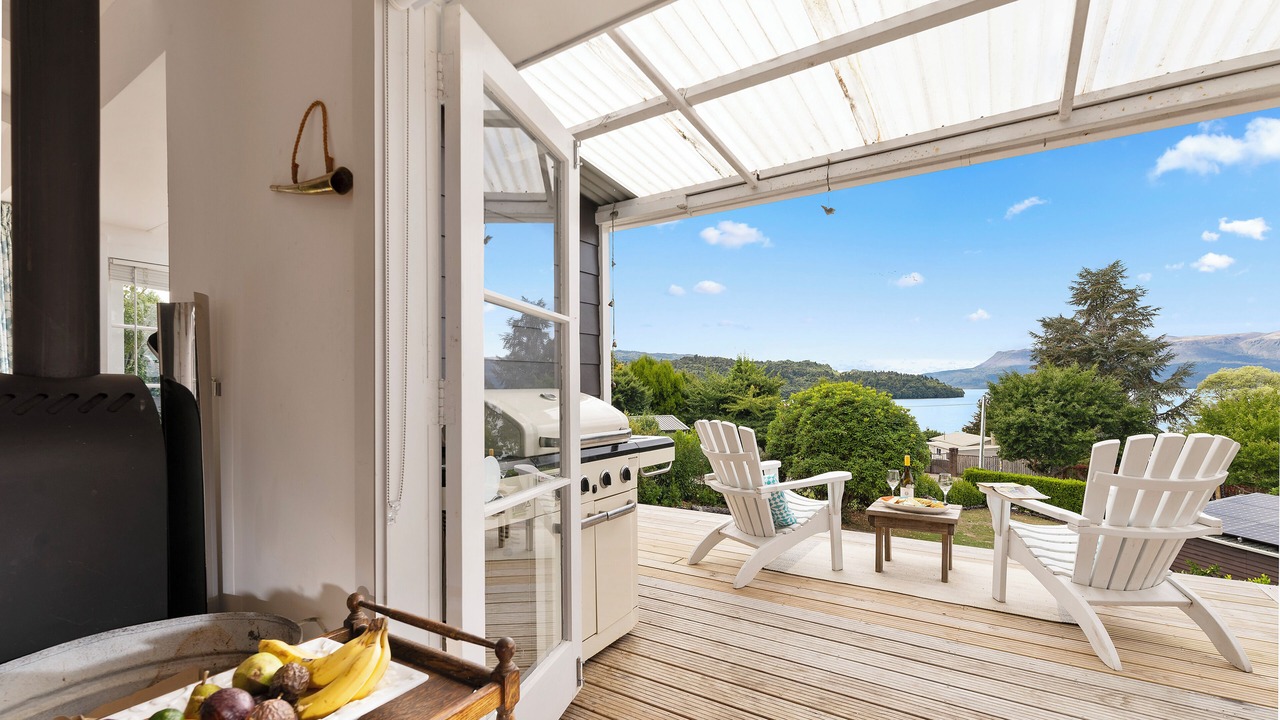 Photo of Patio Balcony in Lake Tarawera