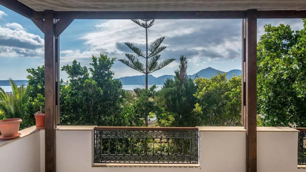 Photo of Outdoor in Adamas