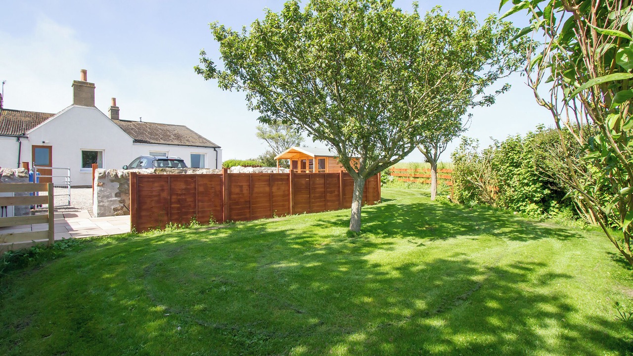 Photo of Outdoor in Tain