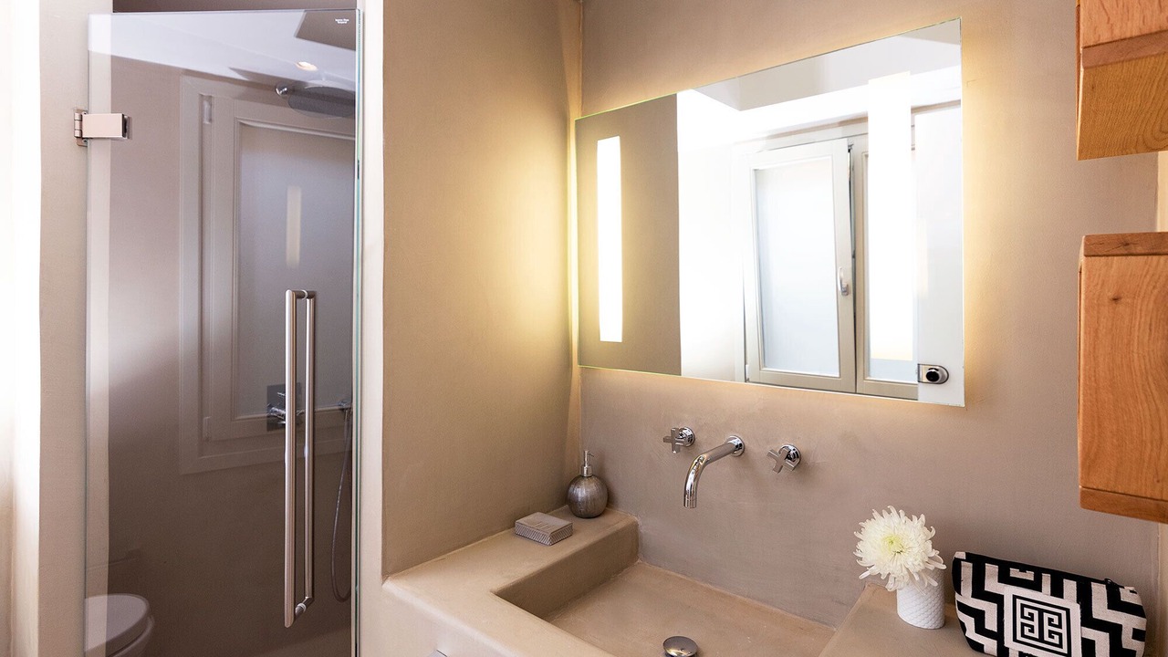 Photo of Bathroom in Plintri