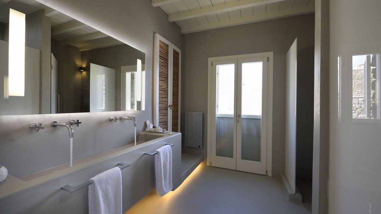 Photo of Bathroom in Plintri
