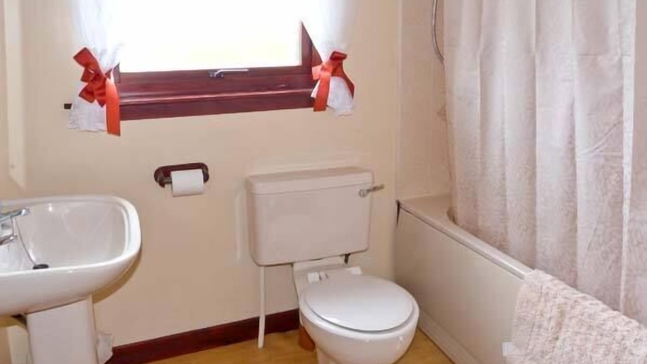 Photo of Bathroom in Hallin