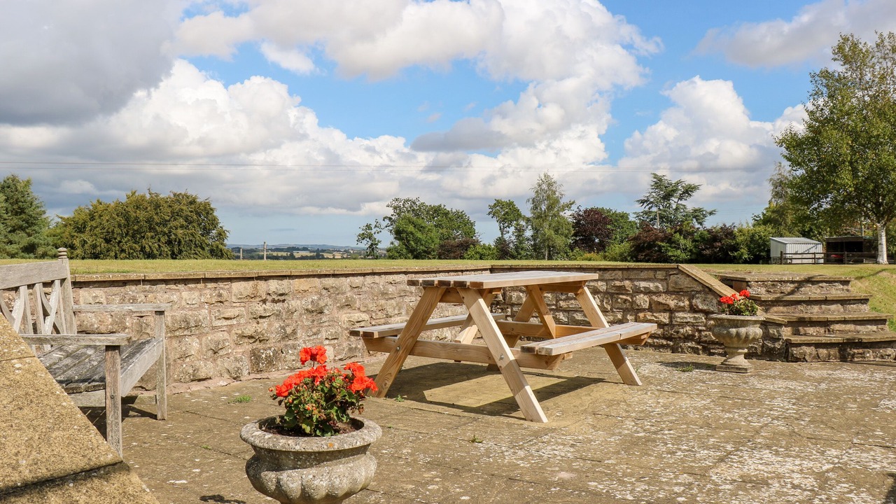 Photo of Outdoor in Duns