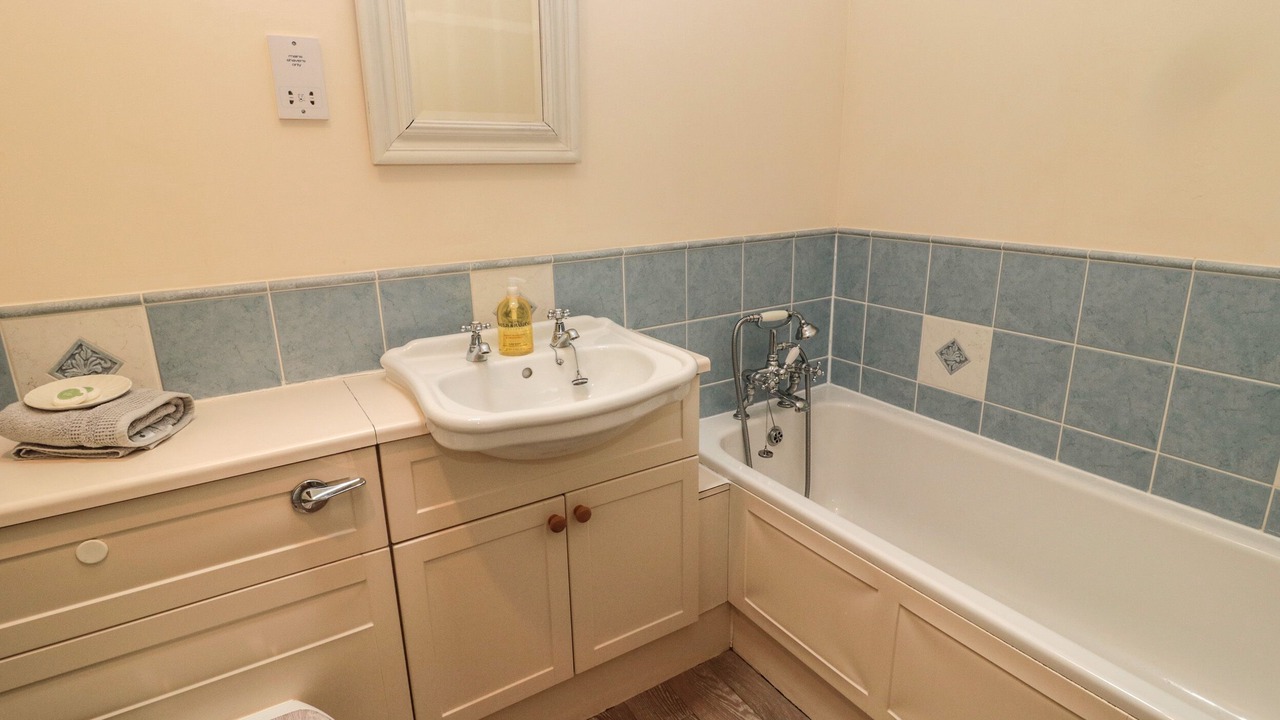 Photo of Bathroom in Duns