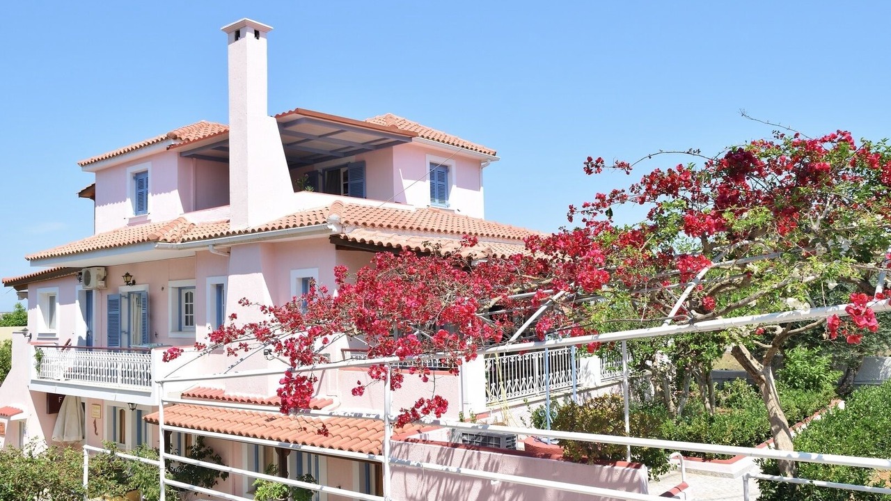 Photo of Outdoor in Lassi