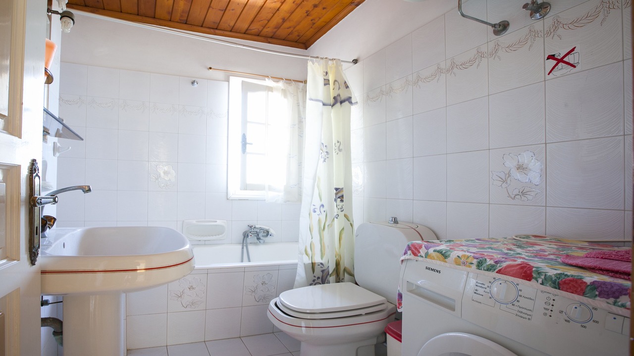 Photo of Bathroom in Lassi