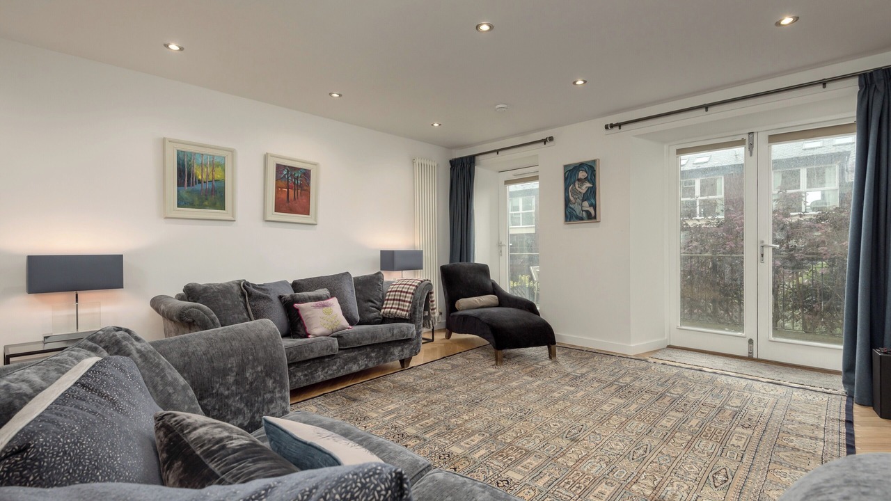 Photo of Livingroom in New Town