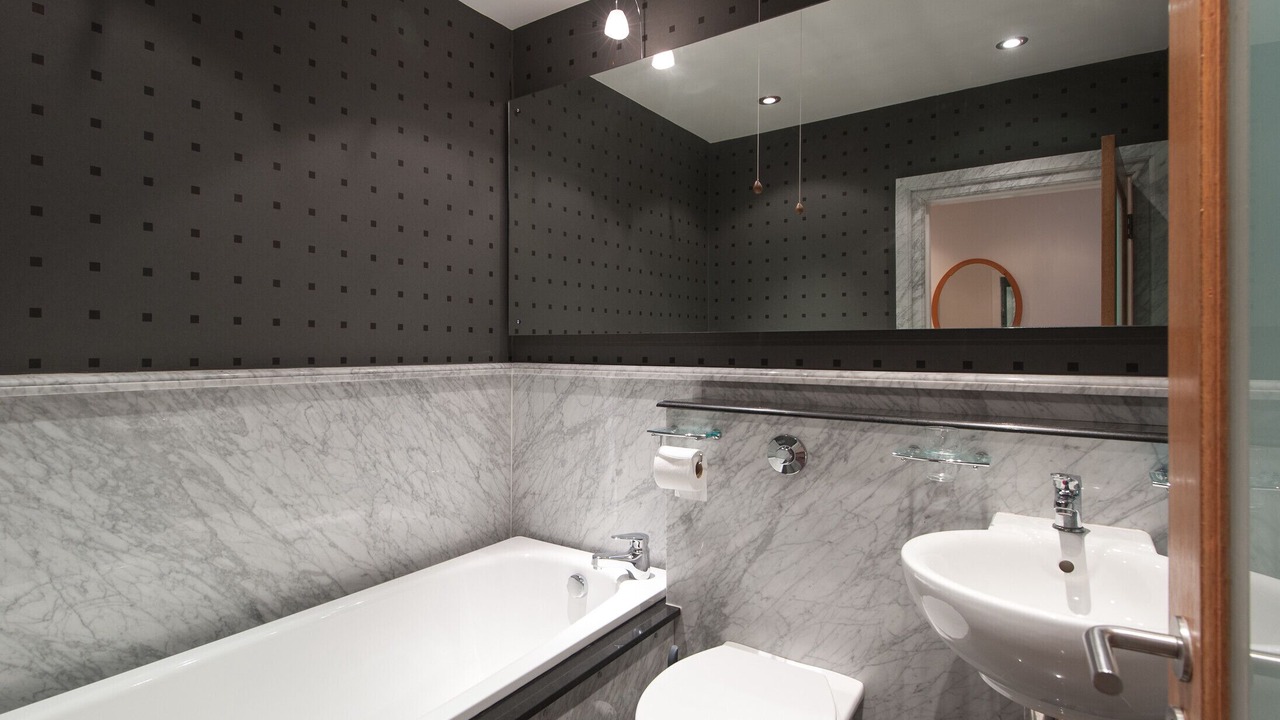 Photo of Bathroom in New Town