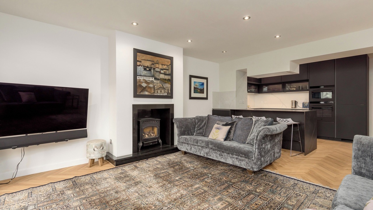 Photo of Livingroom in New Town