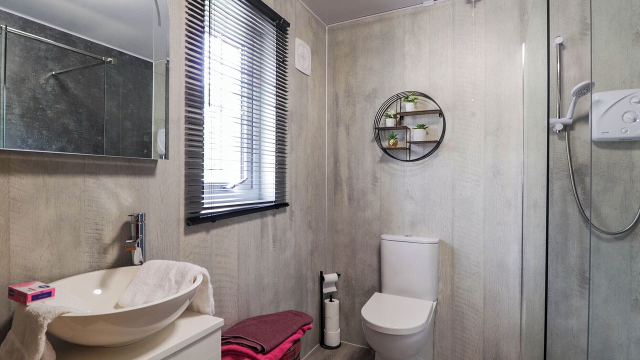 Photo of Bathroom in Contin