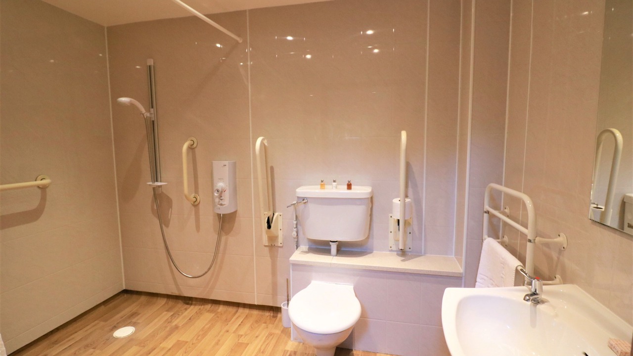 Photo of Bathroom in Melrose