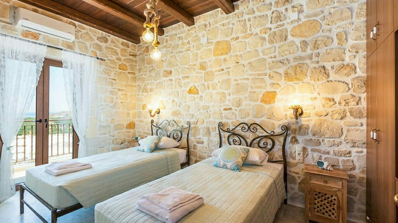 Photo of Bedroom in Roumeli