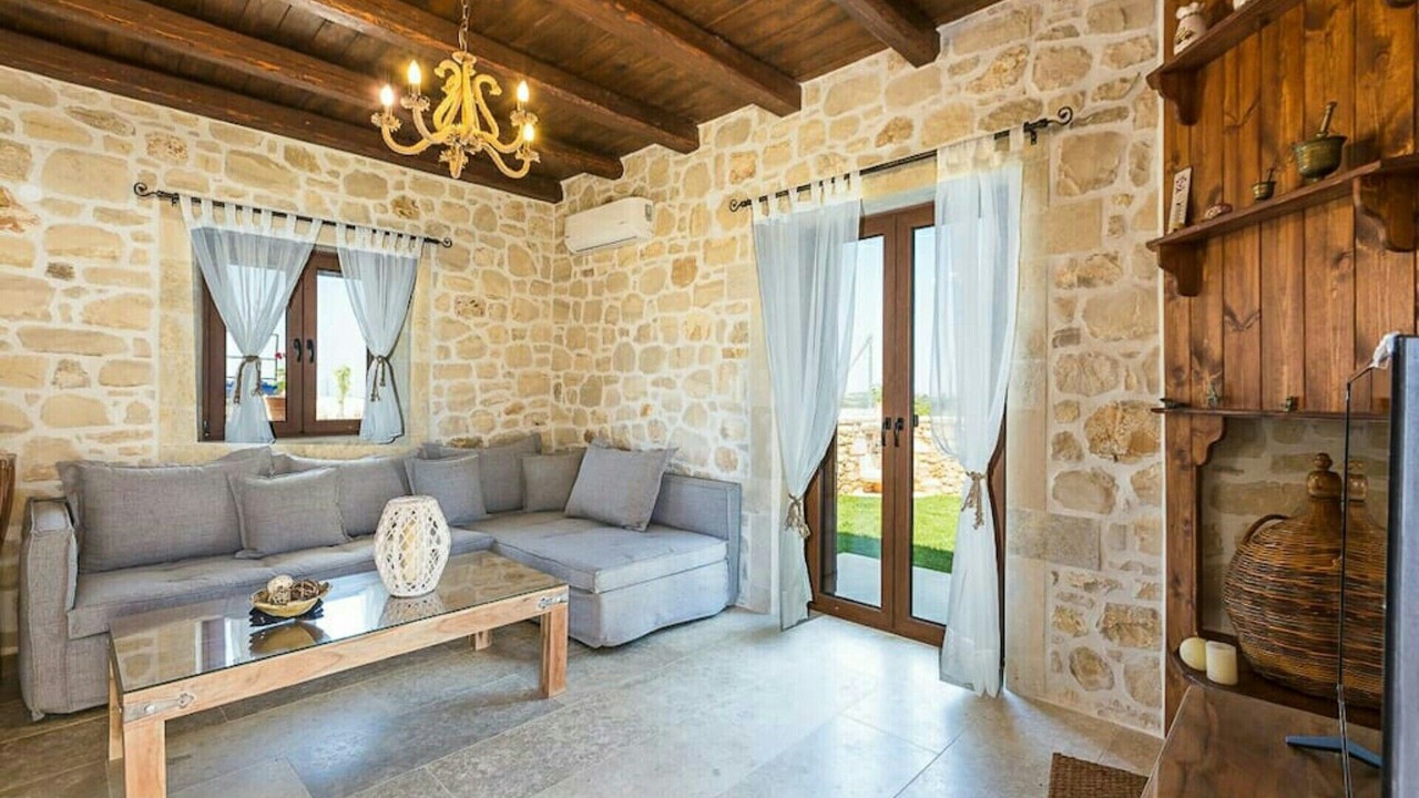 Photo of Livingroom in Roumeli