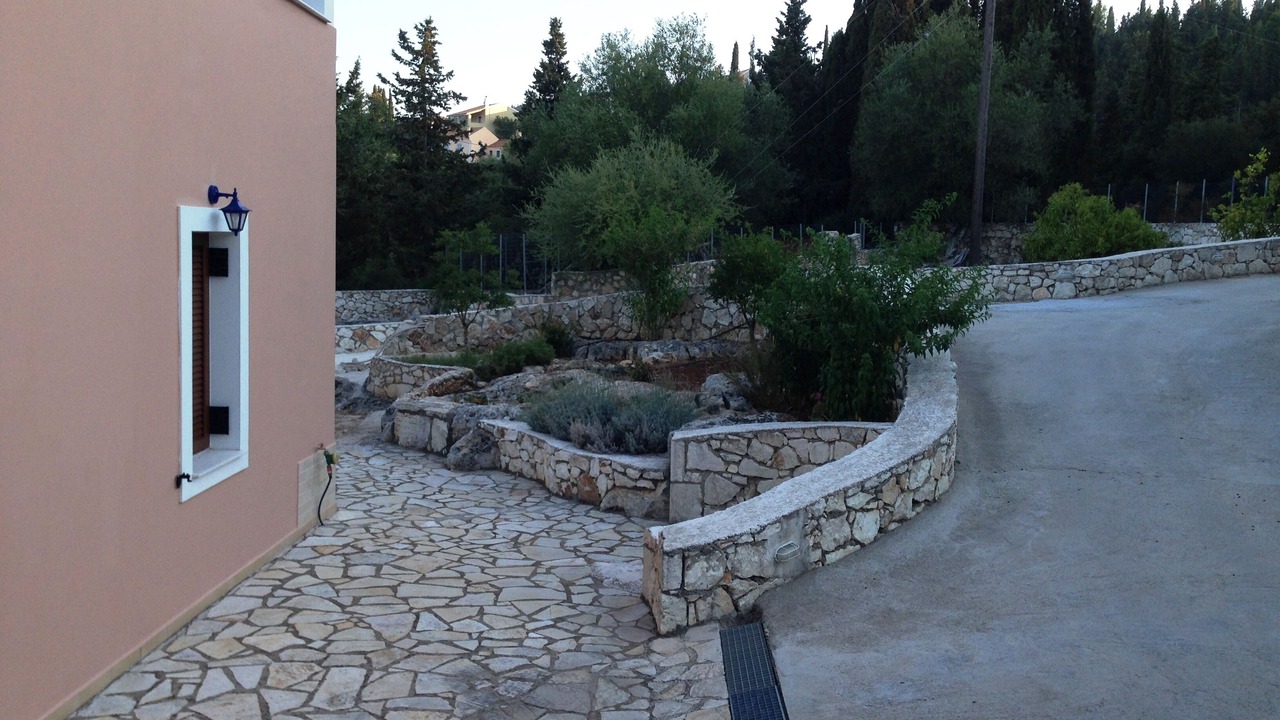 Photo of Outdoor in Tselendata