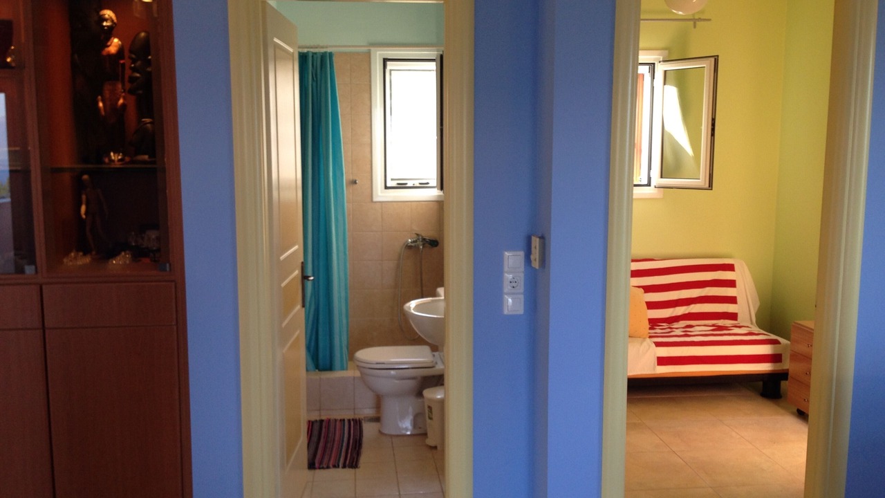 Photo of Bedroom in Tselendata