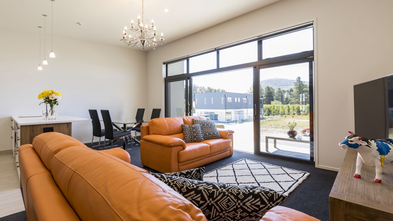 Photo of Livingroom in Lowburn