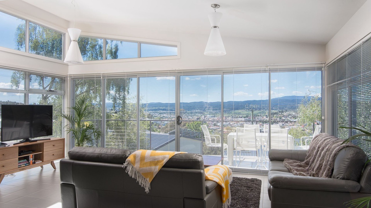 Photo of Livingroom in West Launceston