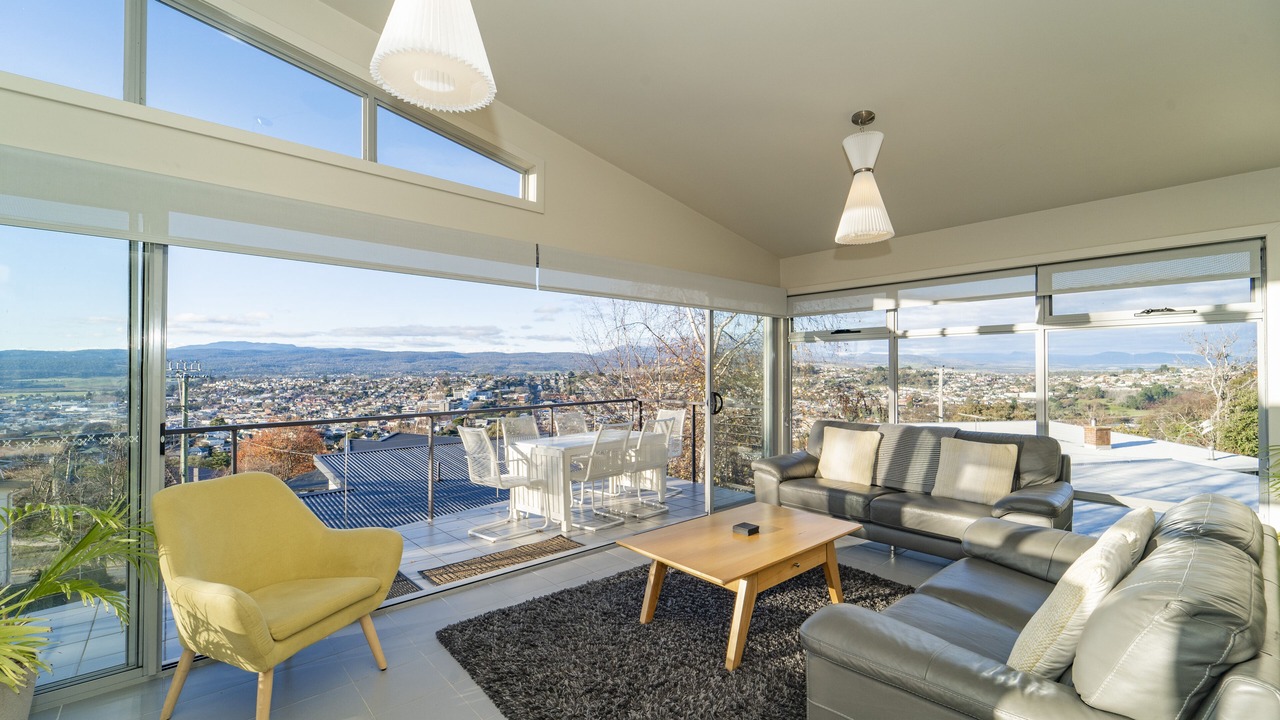 Photo of Livingroom in West Launceston