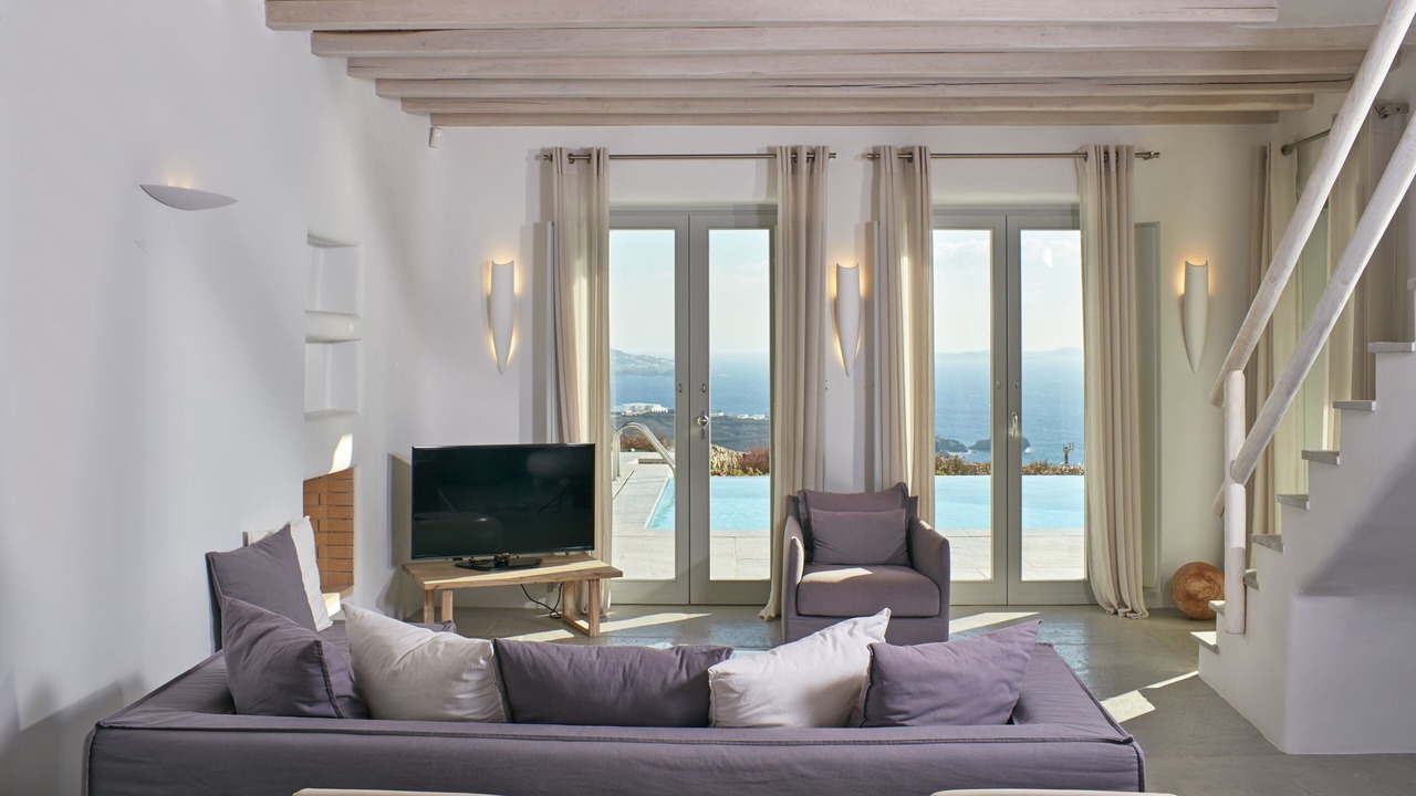 Photo of Livingroom in Faros Armenistis