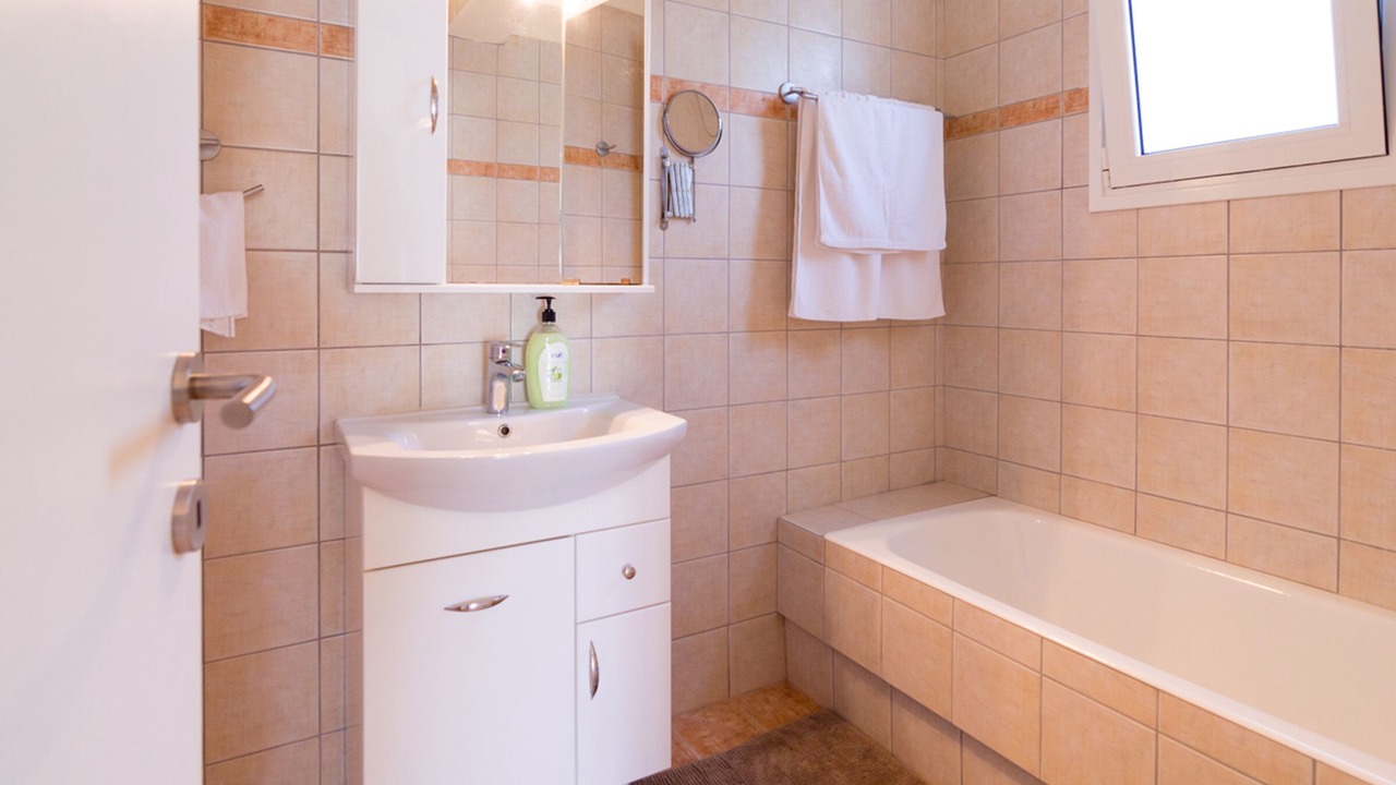 Photo of Bathroom in Skotino