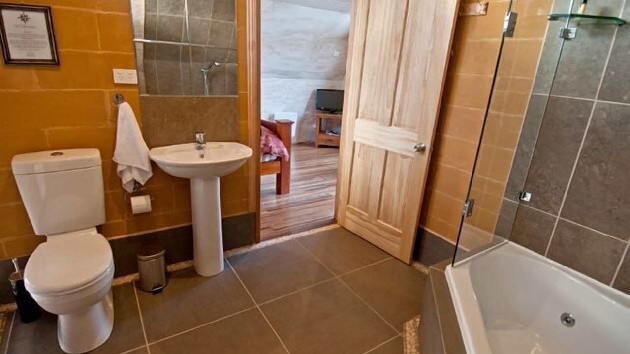 Photo of Bathroom in Adventure Bay