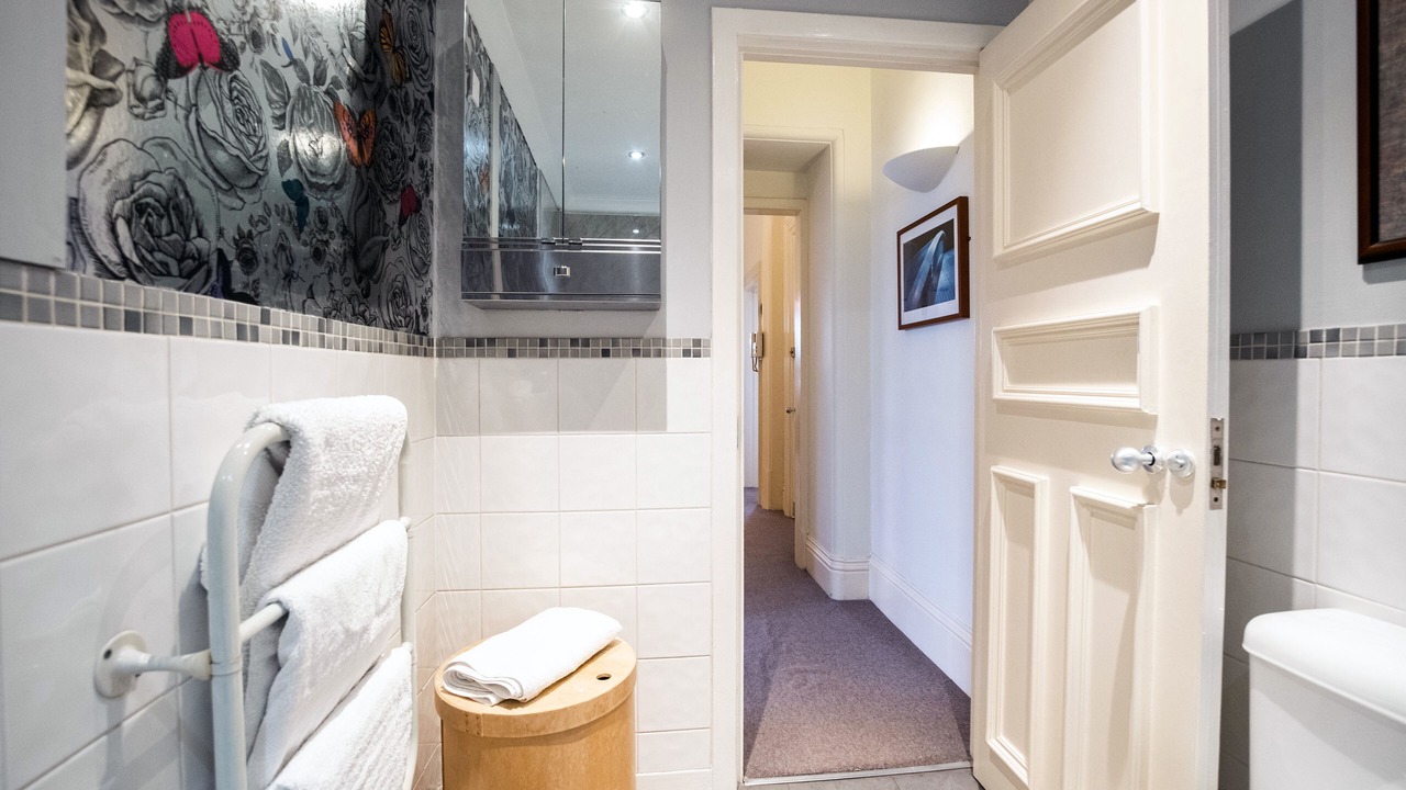 Photo of Bathroom in City Centre Glasgow
