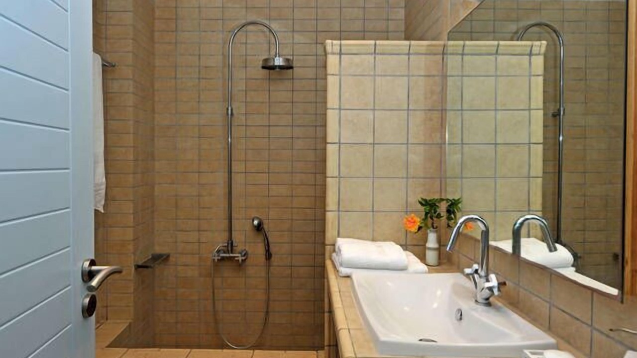 Photo of Bathroom in Naousa