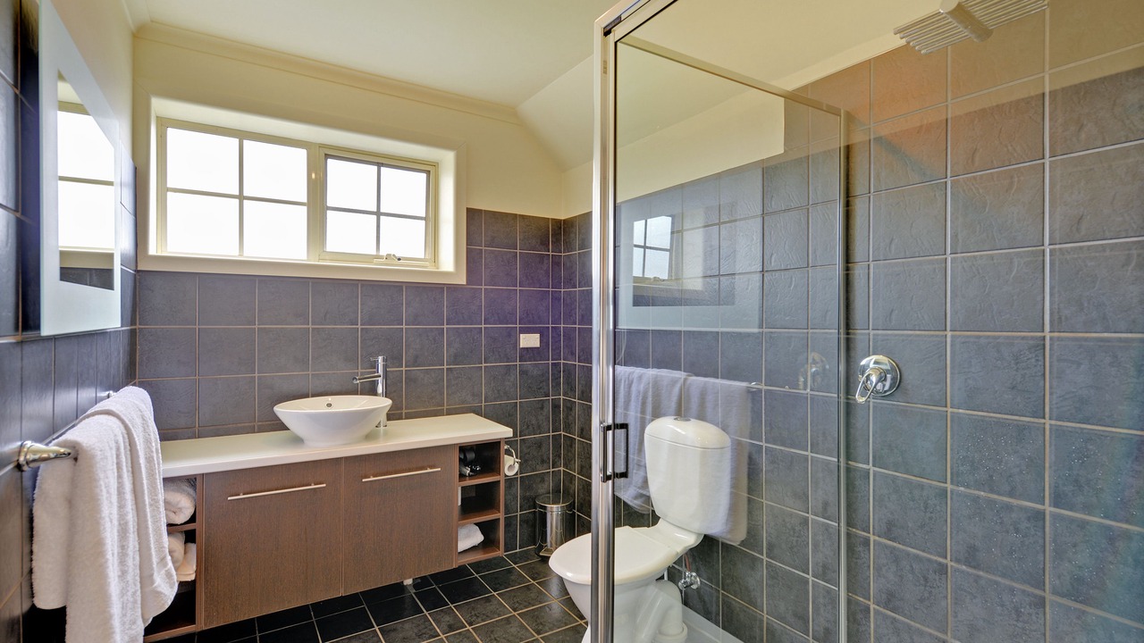 Photo of Bathroom in Strahan