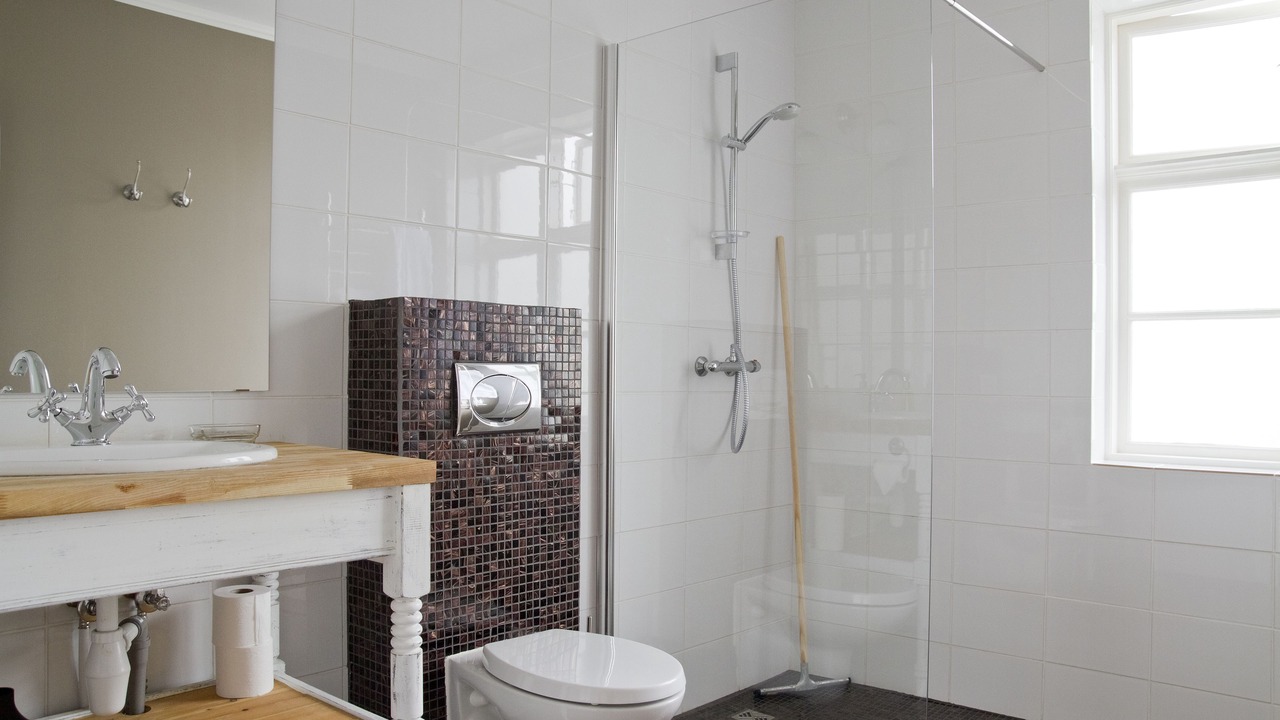 Photo of Bathroom in Seydisfjordur