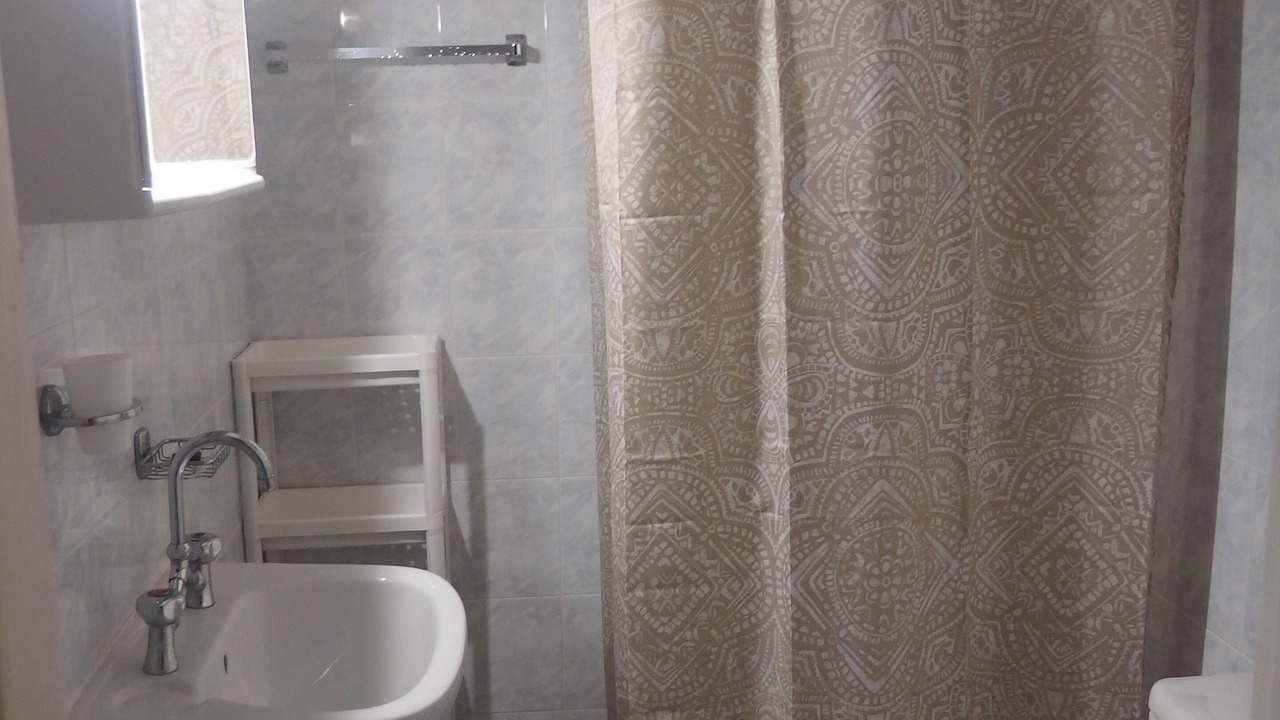 Photo of Bathroom in Zola